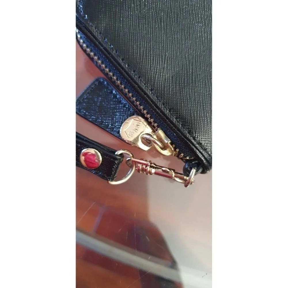 Elaine Turner zip around leather wallet with multiple CC slots